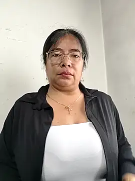   valentina18 online show from April 19, 1:12 pm