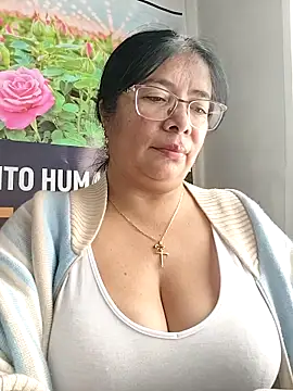   valentina18 online show from April 30, 8:57 pm