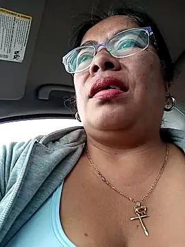 Snapshot of __valentina18 chatting on September 17, 2:19 pm   valentina18 online show from September 17, 2:19 pm