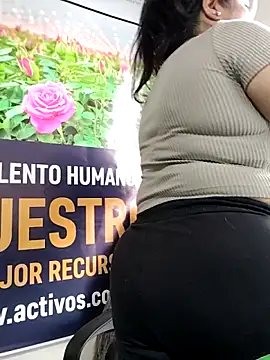   valentina18 online show from April 25, 8:28 pm
