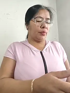   valentina18 online show from November 29, 1:55 pm