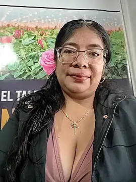   valentina18 online show from May 15, 12:47 pm