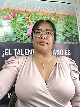   valentina18 online show from April 23, 7:37 pm