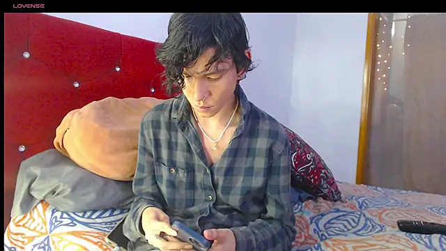 LAICK 01 online show from April 23, 3:13 am