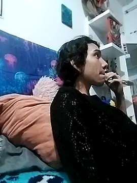 Snapshot of LAICK_01 chatting on July 21, 8:15 am LAICK 01 online show from July 21, 8:15 am