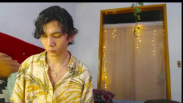 LAICK 01 online show from May 7, 4:28 am