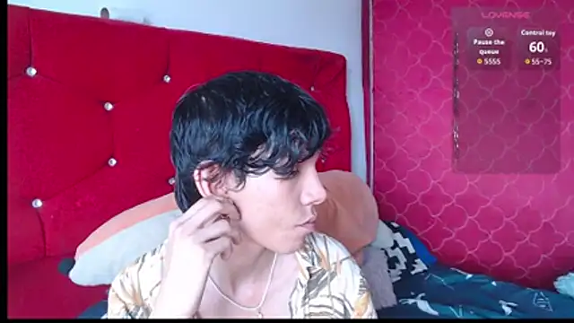 LAICK 01 online show from February 24, 7:04 pm