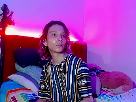 LAICK 01 online show from December 27, 1:53 am