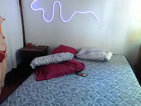 deftoolceles online show from January 12, 3:30 pm