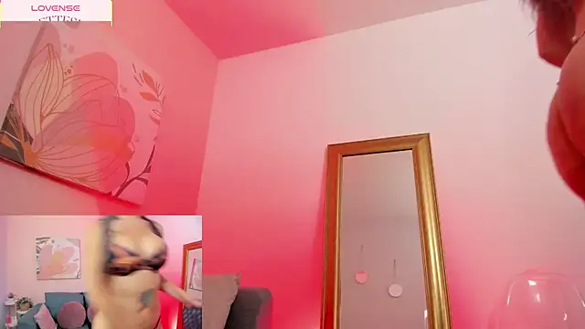  Nicoletteshea  online show from February 23, 9:26 pm