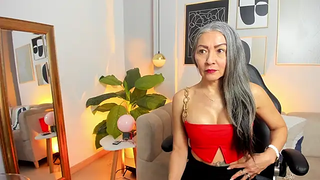 Snapshot of _Nicoletteshea_ chatting on May 16, 9:03 pm Nicoletteshea online show from May 16, 9:03 pm