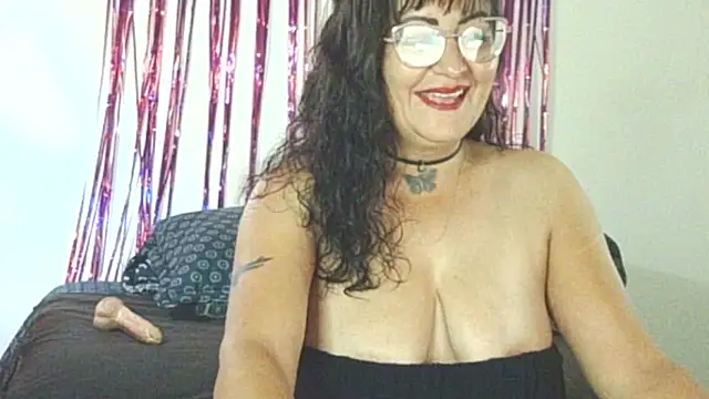 Snapshot of allesiabobs chatting on October 15, 11:13 pm allesiabobs online show from October 15, 11:13 pm