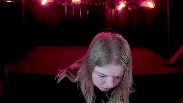 Tinker Belll online show from December 17, 8:03 pm