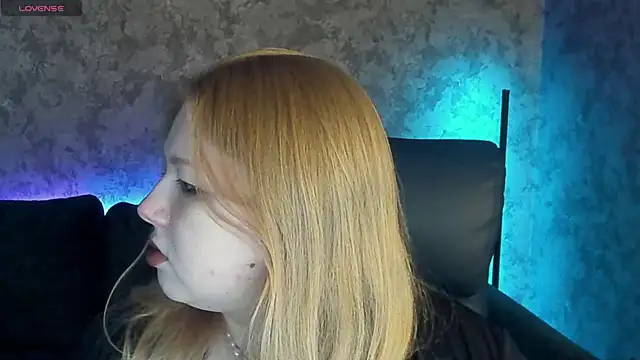 Tinker Belll online show from March 31, 12:51 pm