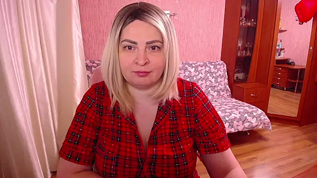 -MeowMeow online show from February 27, 5:46 pm