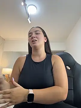 ava blue online show from November 25, 7:47 pm