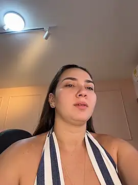 ava blue online show from April 26, 11:40 am