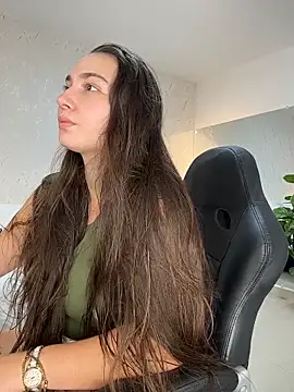 Snapshot of ava_blue chatting on June 6, 8:14 pm ava blue online show from June 6, 8:14 pm