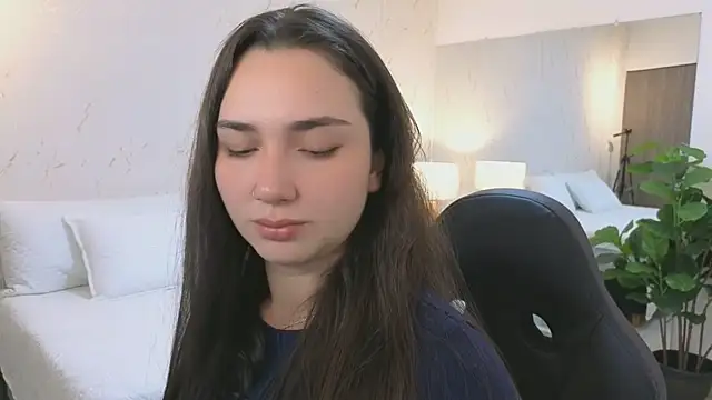 ava blue online show from March 4, 7:54 pm