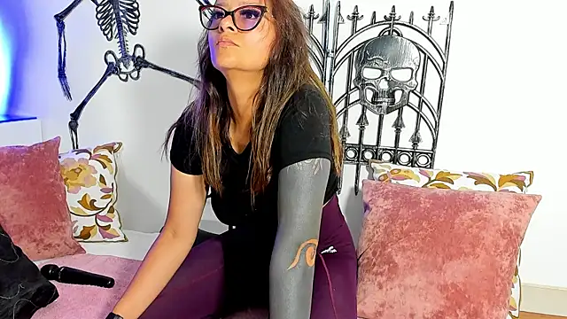 Snapshot of beauti_wild25 chatting on September 30, 7:20 pm beauti wild25 online show from September 30, 7:20 pm