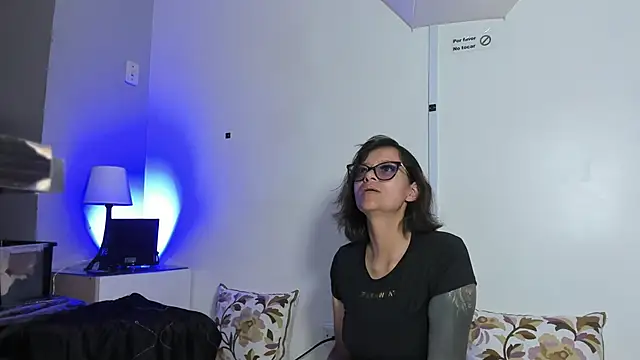 beauti wild25 online show from March 3, 7:21 pm