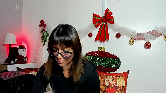 beauti wild25 online show from December 16, 7:18 pm