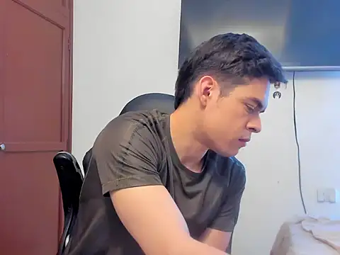 Snapshot of Lucian_Gomez_ chatting on October 5, 7:26 pm Lucian Gomez online show from October 5, 7:26 pm