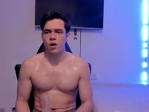 Snapshot of Lucian_Gomez_ chatting on October 11, 3:07 am Lucian Gomez online show from October 11, 3:07 am