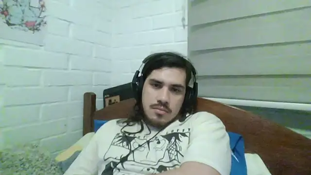 hung weeb online show from January 11, 1:37 am