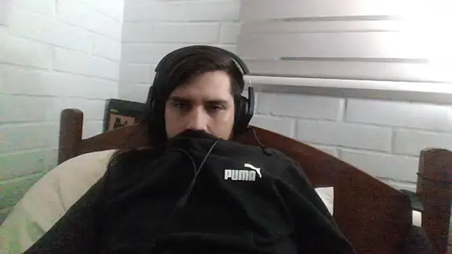 hung weeb online show from March 7, 3:40 am