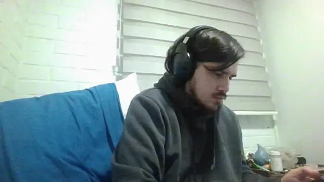 hung weeb online show from May 31, 5:46 am