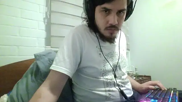 hung weeb online show from August 4, 2:38 am