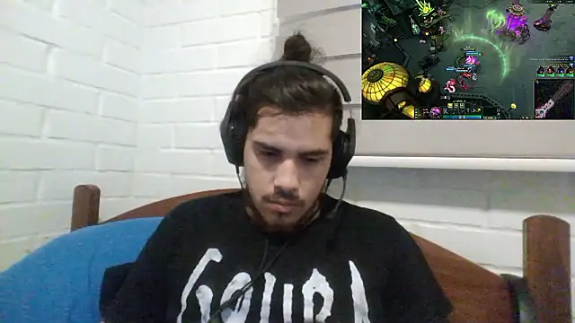 hung weeb online show from December 2, 12:04 am