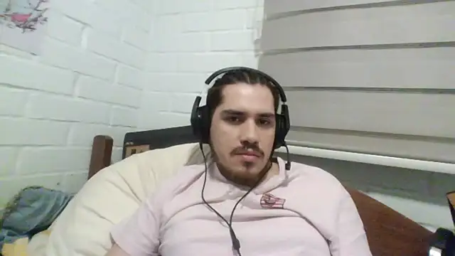 hung weeb online show from January 18, 2:58 am