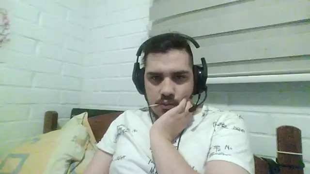 hung weeb online show from October 30, 1:48 am