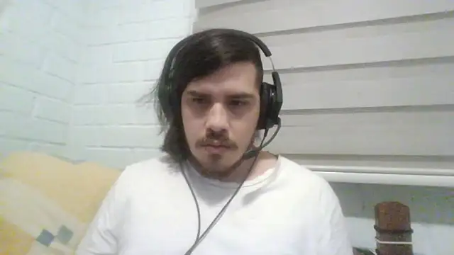 hung weeb online show from November 3, 2:06 am