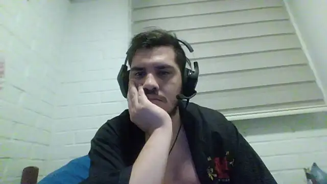 hung weeb online show from February 6, 2:40 am