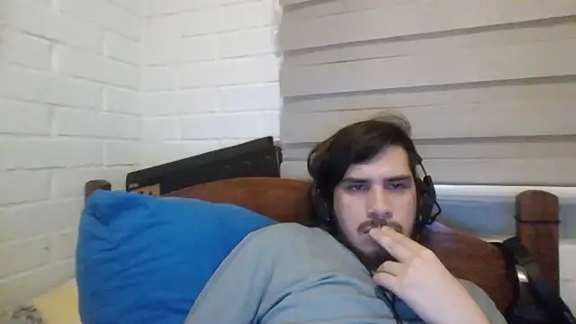 hung weeb online show from January 15, 3:22 am