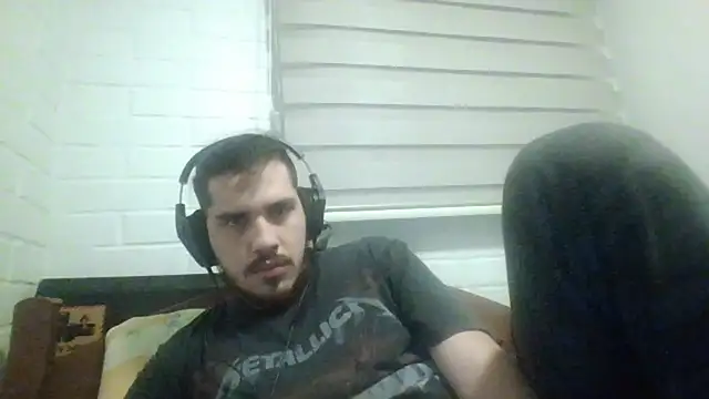 hung weeb online show from February 5, 1:47 am