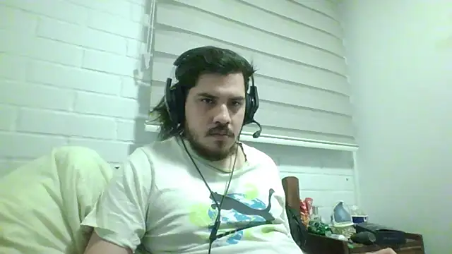 hung weeb online show from April 6, 3:35 am