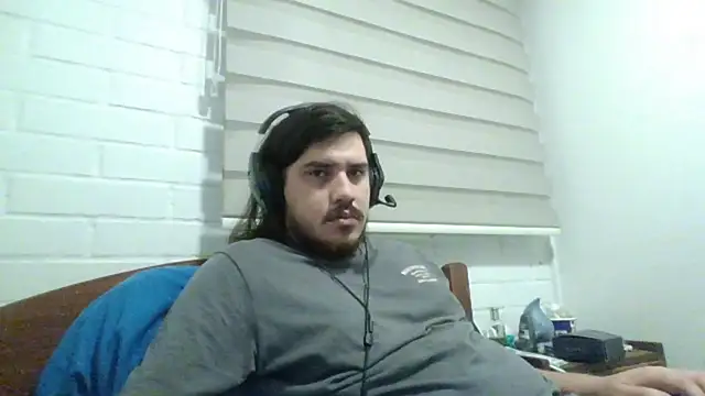 hung weeb online show from April 4, 1:23 am