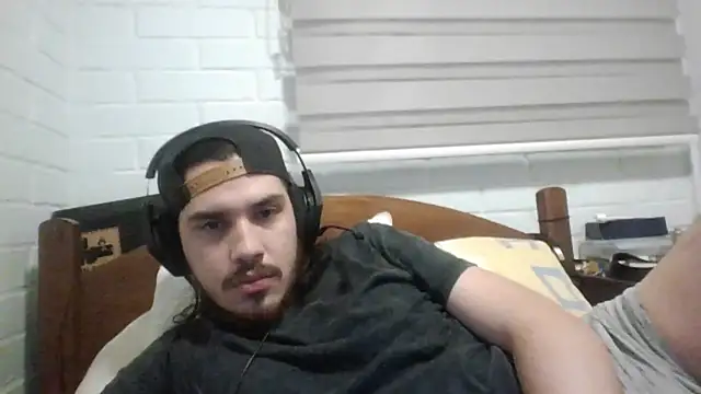 hung weeb online show from February 2, 3:32 am