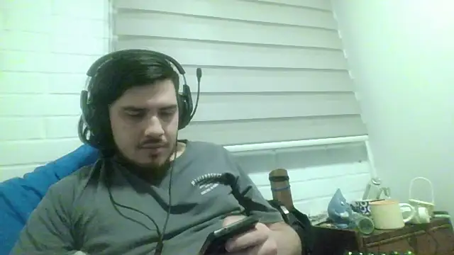 hung weeb online show from July 12, 3:51 am