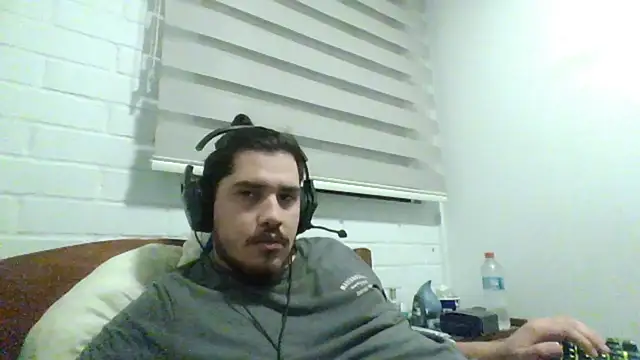 hung weeb online show from April 3, 3:35 am