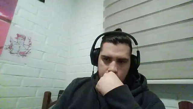 hung weeb online show from November 1, 1:01 am