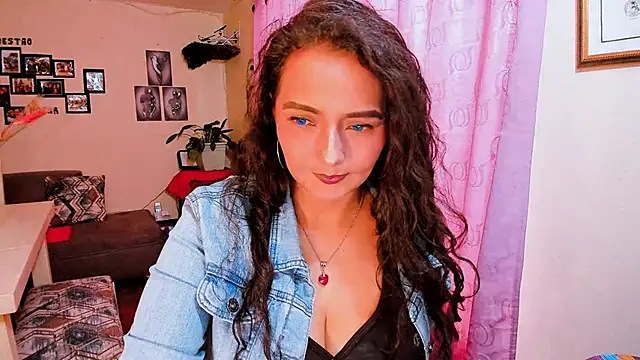 emma luxy online show from January 15, 9:51 pm