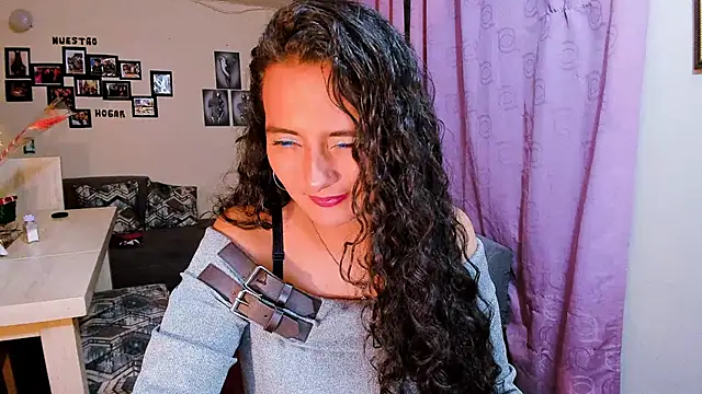 emma luxy online show from January 17, 5:33 am