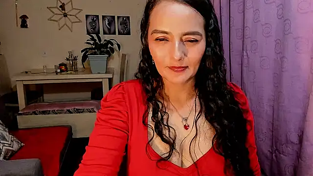 emma luxy online show from April 12, 11:08 pm