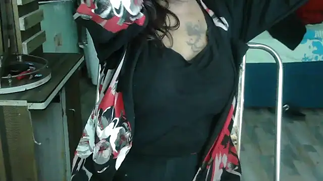 Snapshot of JannatDoll1 chatting on June 17, 9:47 pm JannatDoll1 online show from June 17, 9:47 pm