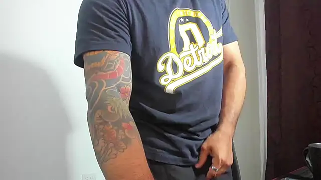  Coddygold  online show from April 2, 11:11 pm